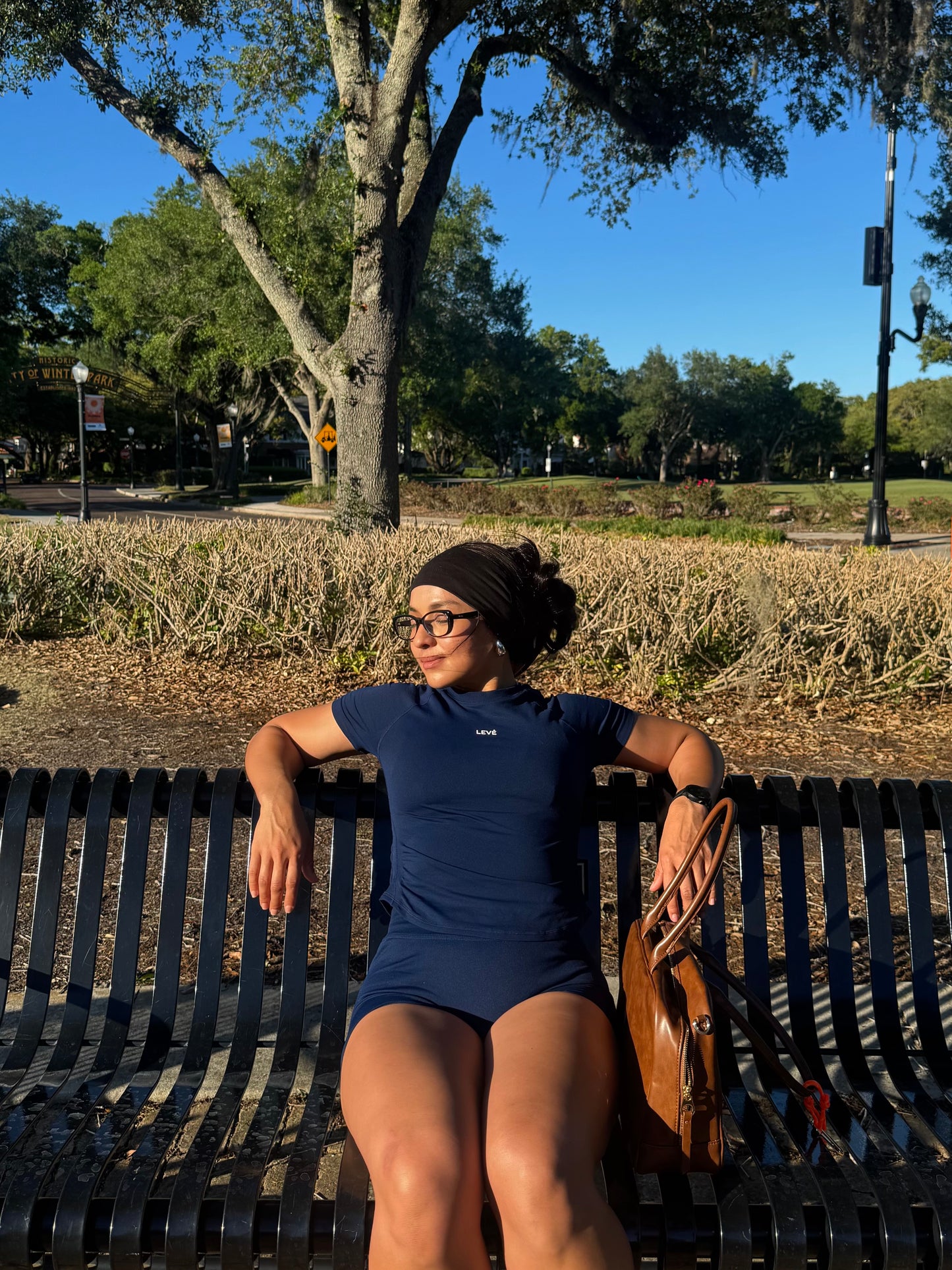 Elevé Navy Seamless Top