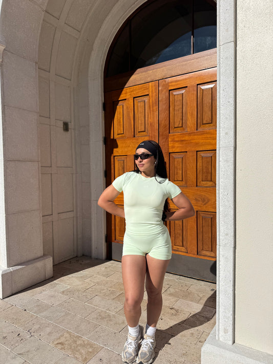 PISTACHIO SEAMLESS SHORT