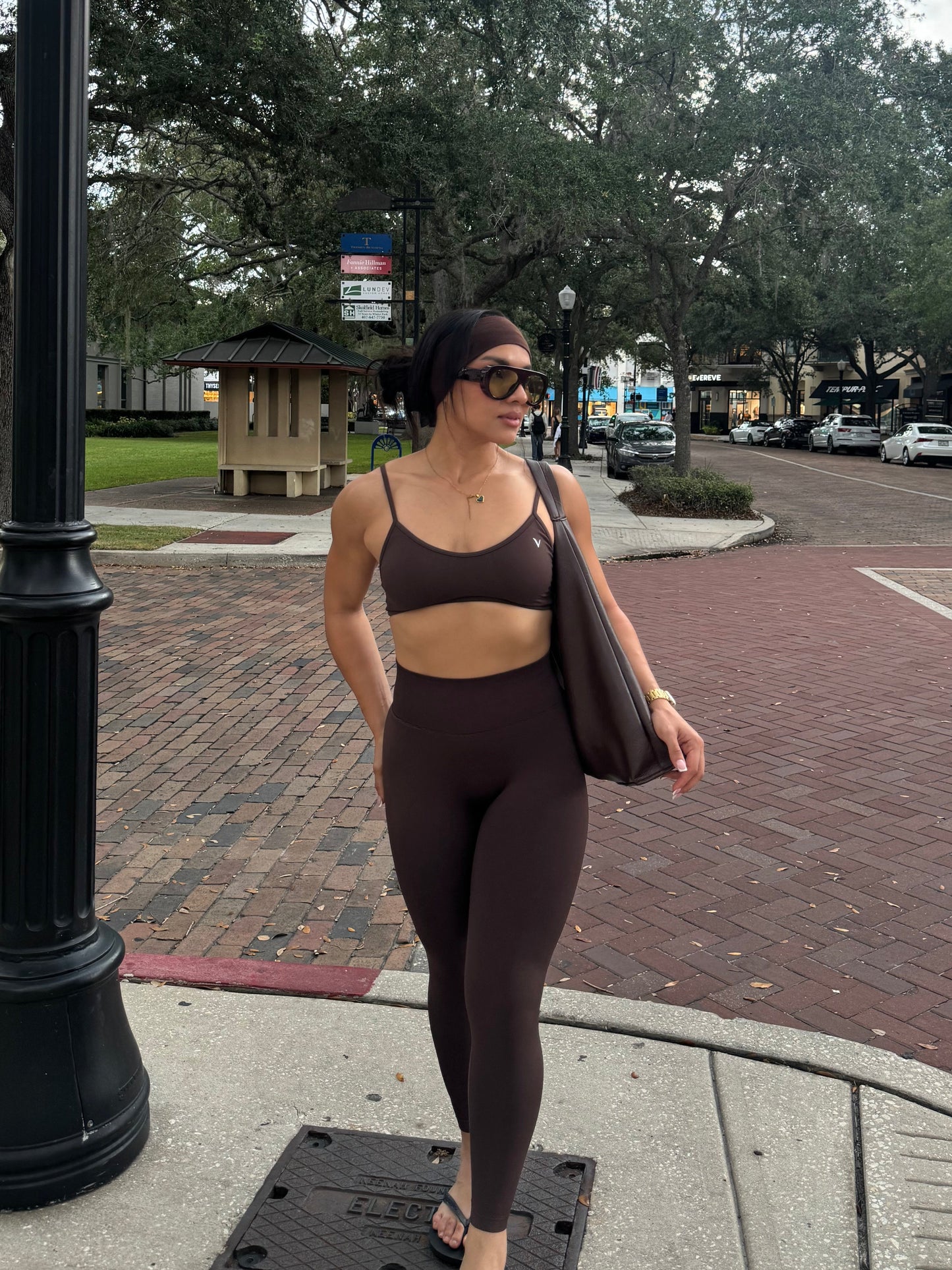 Elevé Chocolate Legging Set